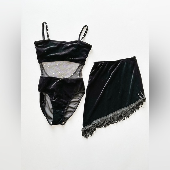 Two piece Dance Wear - Body Suit & Asymmetrical Skirt - Size 12-14 years - Picture 1 of 8